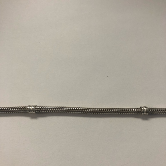 Pandora 925 sterling silver bracelet come in  box - Picture 5 of 8